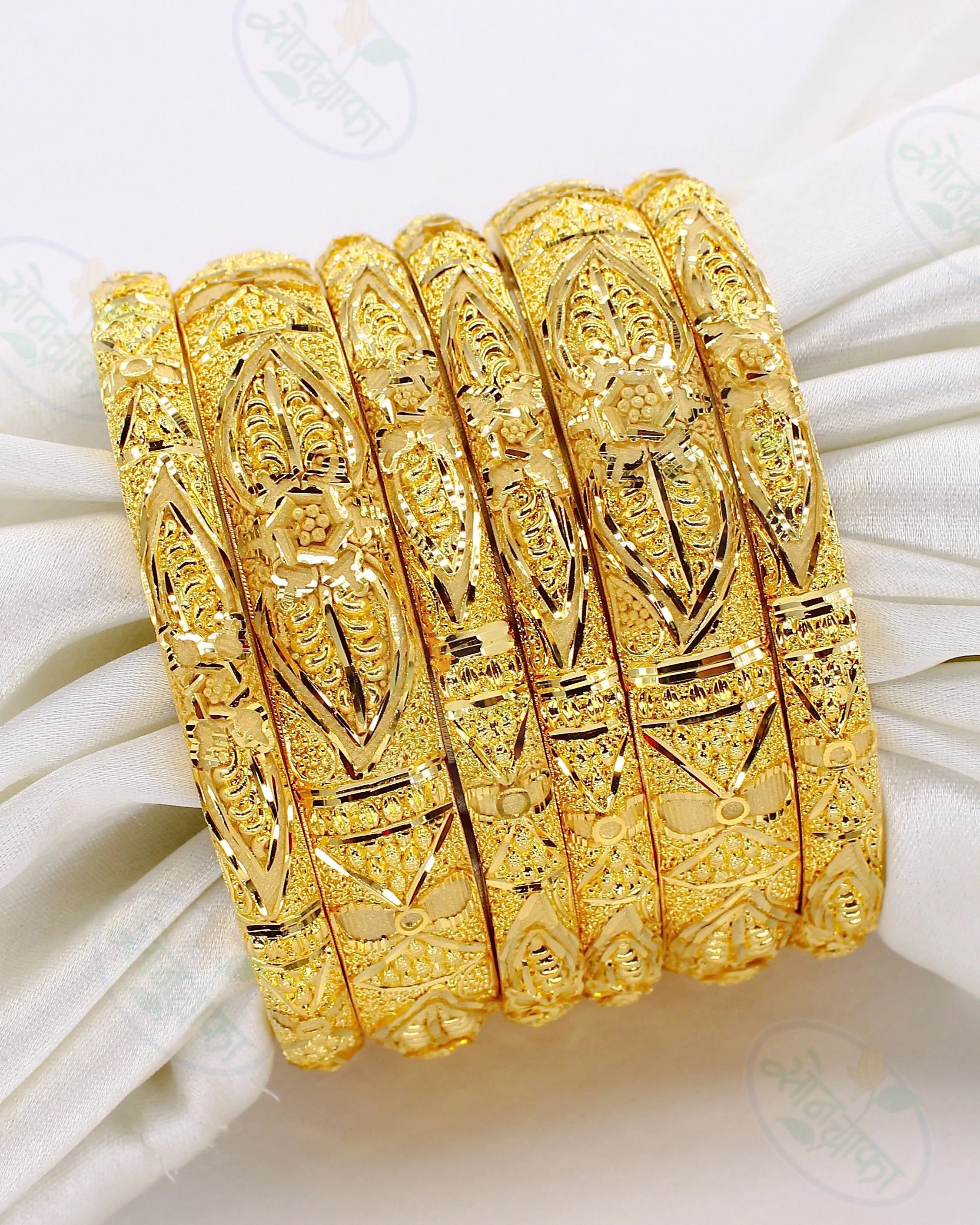 BLOSSOM GOLD PLATED BANGLES