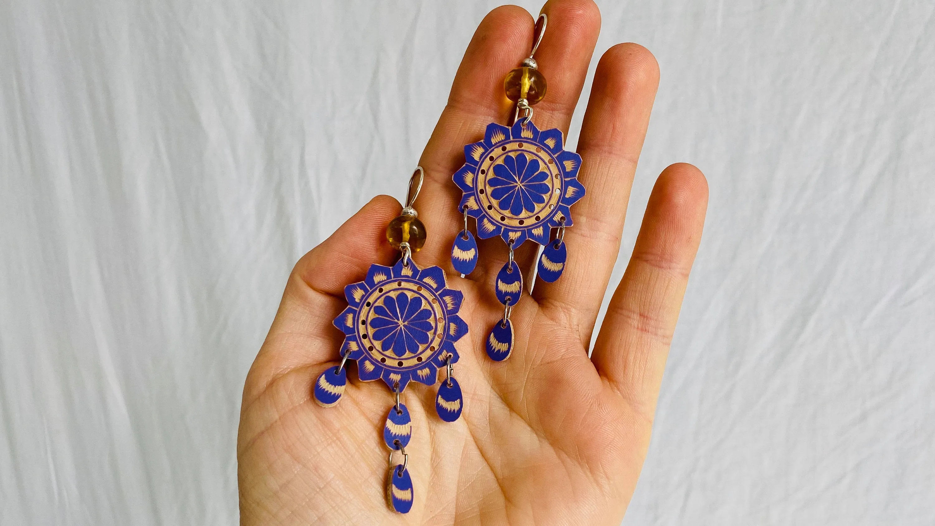 Carved Gourd Earrings. Amber & Sterling Silver. Oaxaca, Mexico. Frida Kahlo