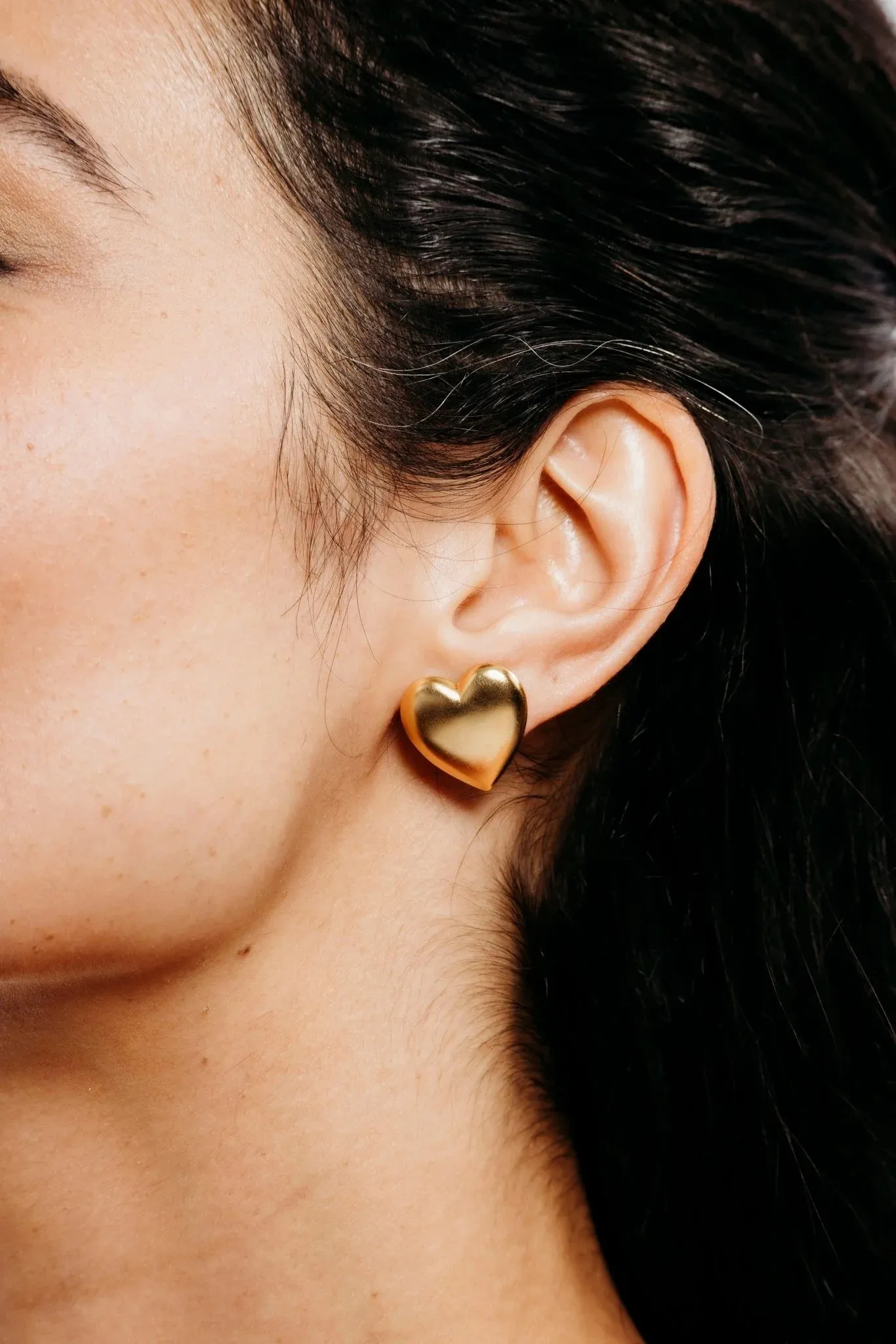 Ciel Heart Stud Earrings