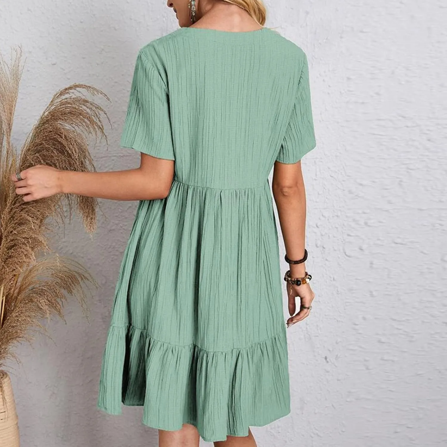 Maxi Dresses for Women 2025 Pleated Tiered A Line Flowy Midi Dress Plus Size Summer Short Sleeve V Neck Casual Dress