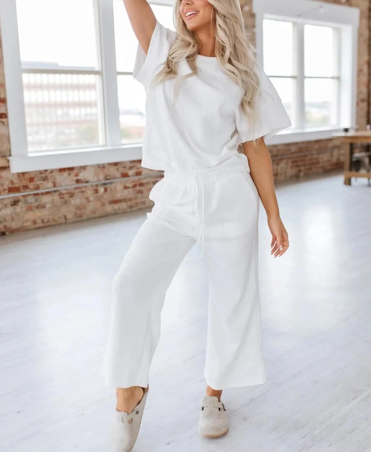 OPCAKM Women's 2 Piece Textured Sweatsuit Knit Short Sleeve Pullover Top Wide Leg Pant Tracksuit Set