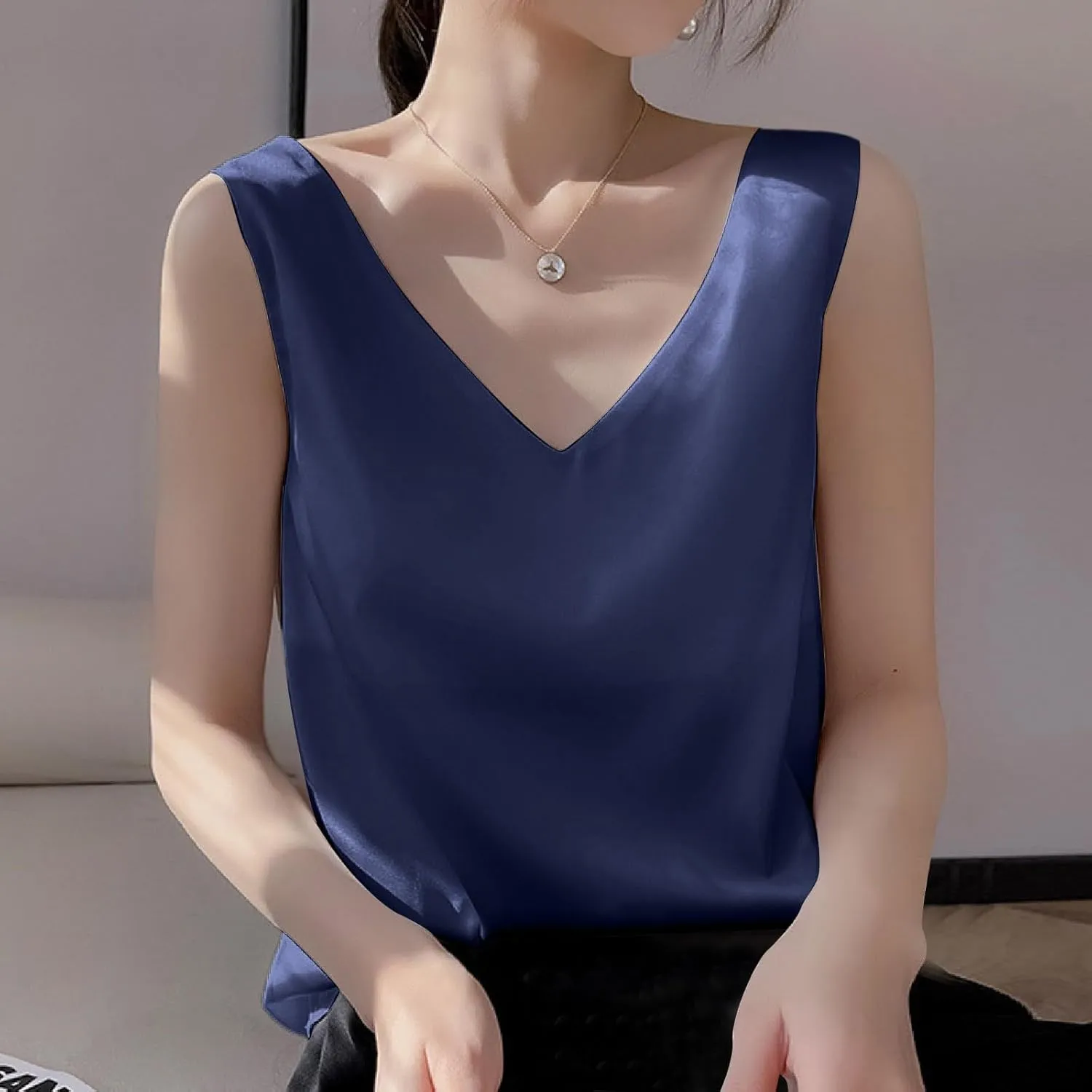 Summer V Neck Tank Tops for Women Silk Satin Summer Sleeveless Camisole Straps Top Womens Tops Dressy Casual